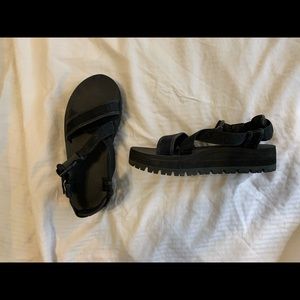 Platform Tevas size 8